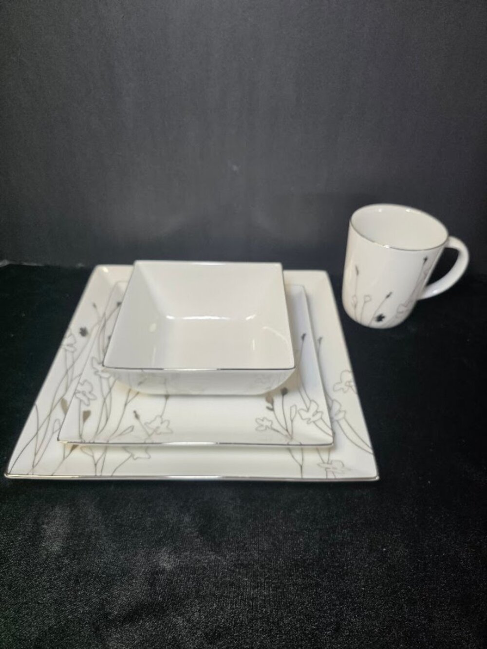 Charter Club Grand Buffet Platinum Silhouette Square 4-piece Place Setting